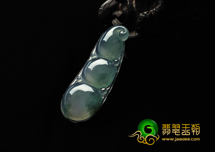 冰种晴水缅甸翡翠A货四季豆挂件