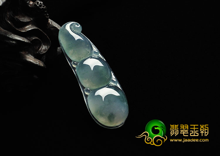 冰种晴水缅甸翡翠A货四季豆挂件