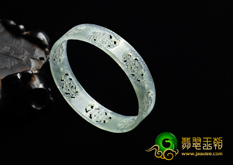 冰种晴水缅甸翡翠A货仿古雕花镯（50.1mm）