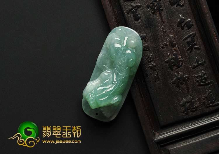 冰种晴水缅甸翡翠A货貔貅挂件