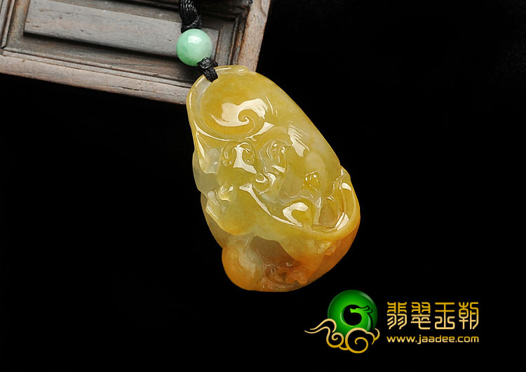 糯冰种黄翡缅甸翡翠A货螭龙挂件