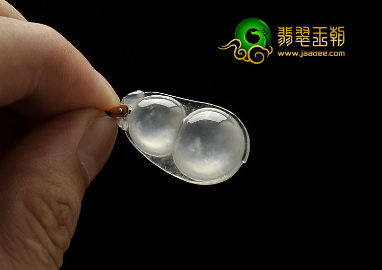 玻璃种缅甸翡翠A货四季豆挂件