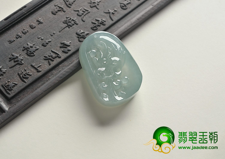 冰种晴水缅甸翡翠A货龙头挂件