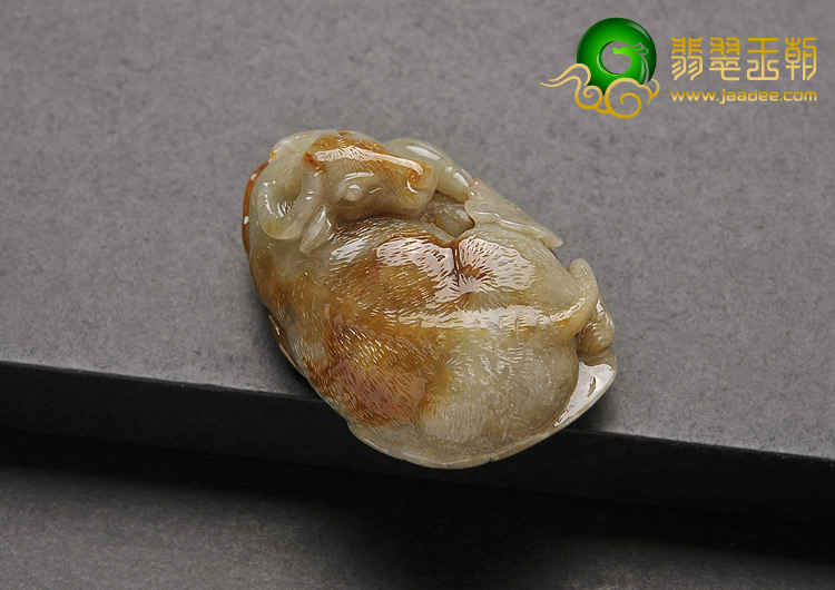 糯冰种褐黄翡缅甸翡翠A货牛挂件