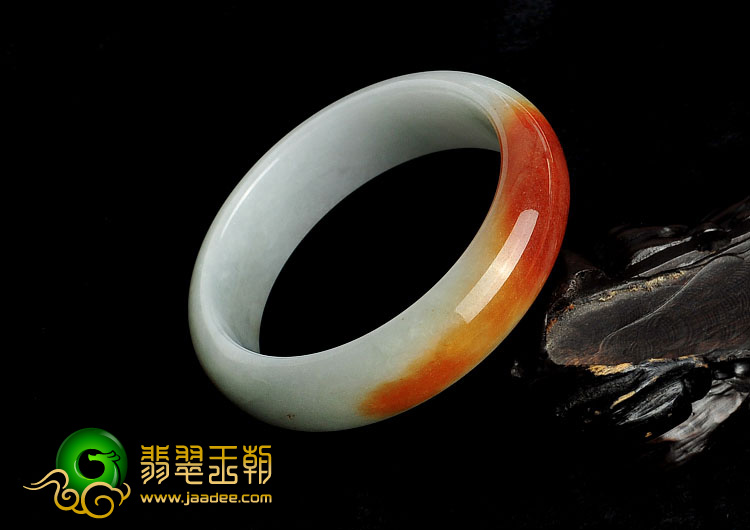 糯冰种红翡缅甸翡翠A货手镯（55.2mm）