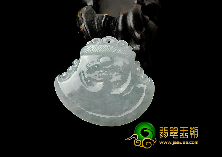 冰种淡晴水缅甸翡翠A货府中有龙挂件