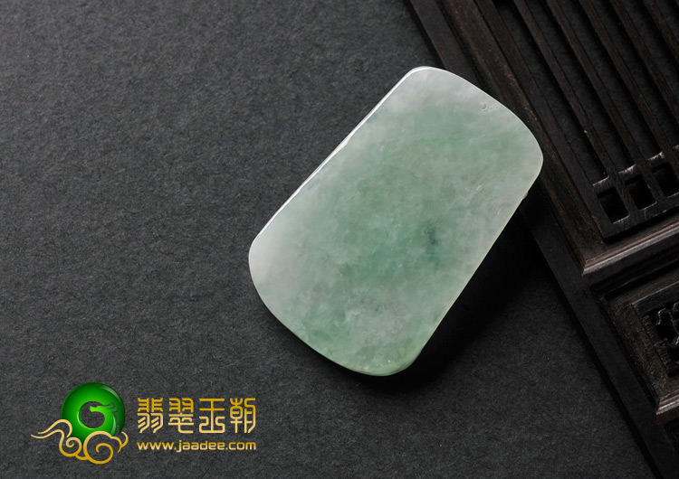 冰种晴水缅甸翡翠A货虎牌挂件