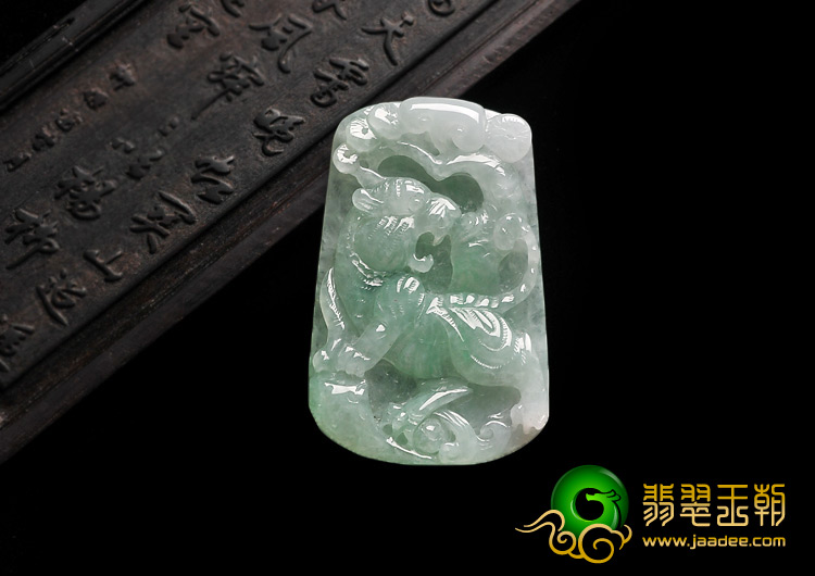 冰种晴水缅甸翡翠A货虎牌挂件