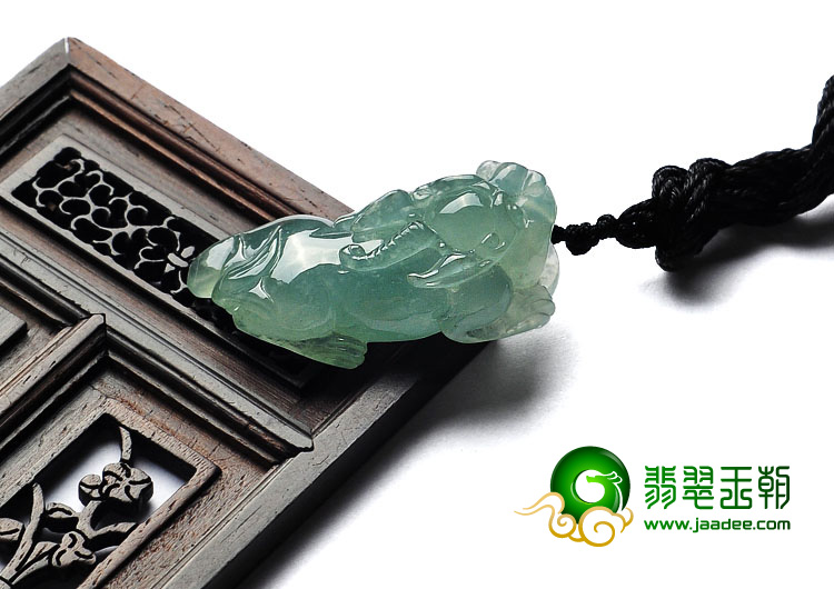 冰种晴水缅甸翡翠A货貔貅挂件