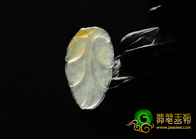 冰种淡黄翡缅甸翡翠A货叶子挂件