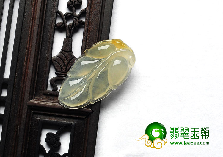 冰种淡黄翡缅甸翡翠A货叶子挂件