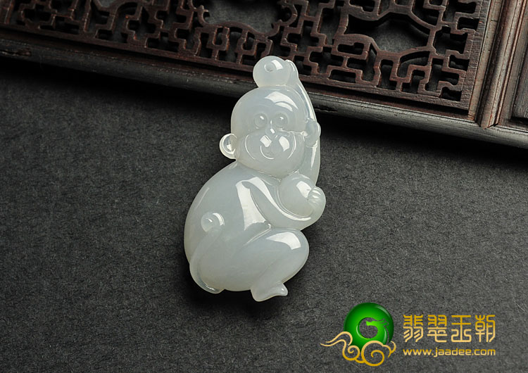 糯冰种淡晴水缅甸翡翠A货灵猴挂件