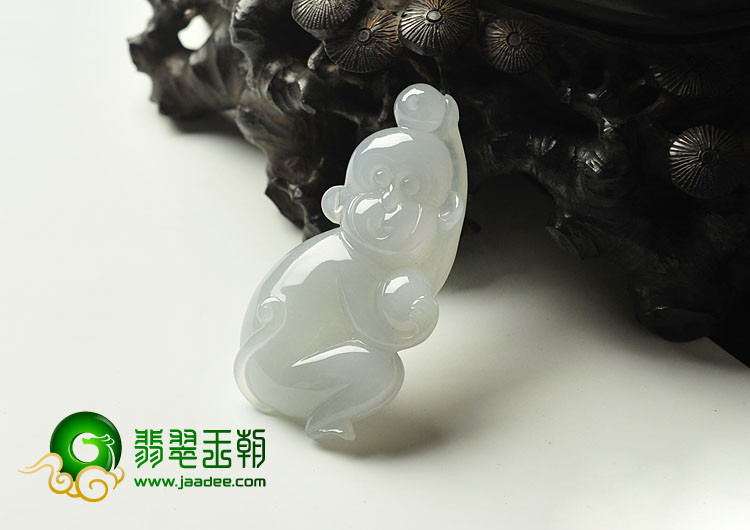 糯冰种淡晴水缅甸翡翠A货灵猴挂件