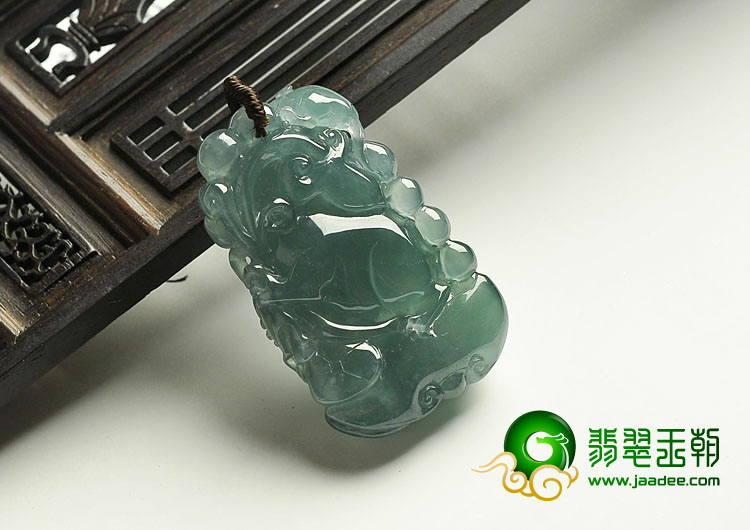 冰种蓝晴水缅甸翡翠A货玉鼠运财挂件