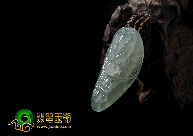 冰种晴水缅甸翡翠A货龙头挂件