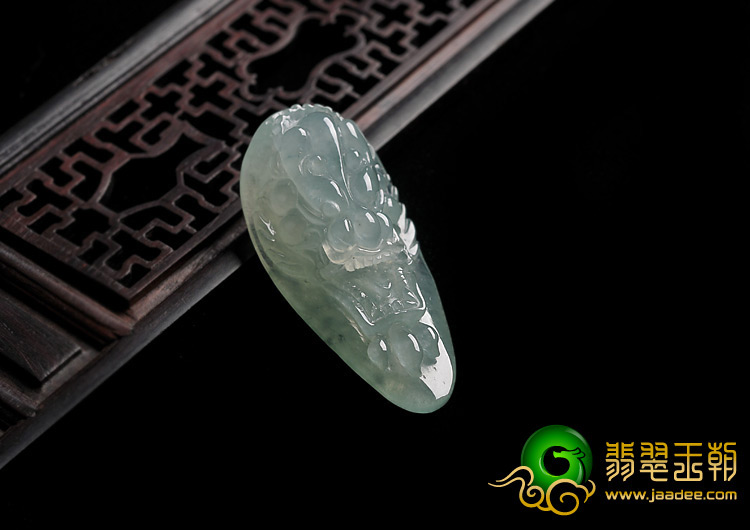 冰种晴水缅甸翡翠A货龙头挂件