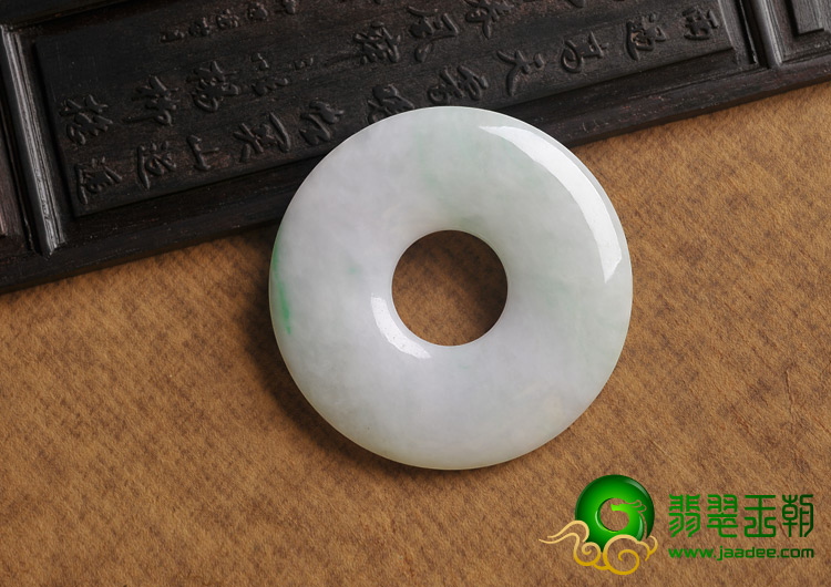糯冰种春带彩缅甸翡翠A货平安扣挂件