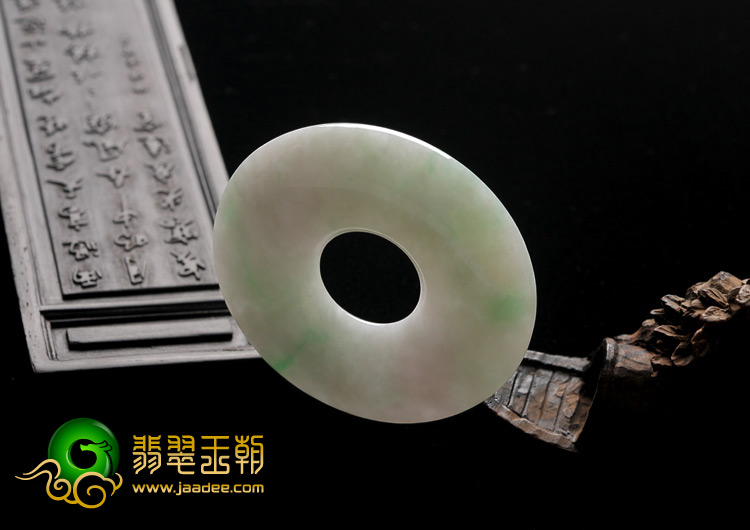 糯冰种春带彩缅甸翡翠A货平安扣挂件