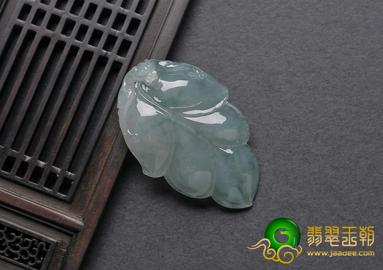 糯冰种飘花缅甸翡翠A货叶子挂件