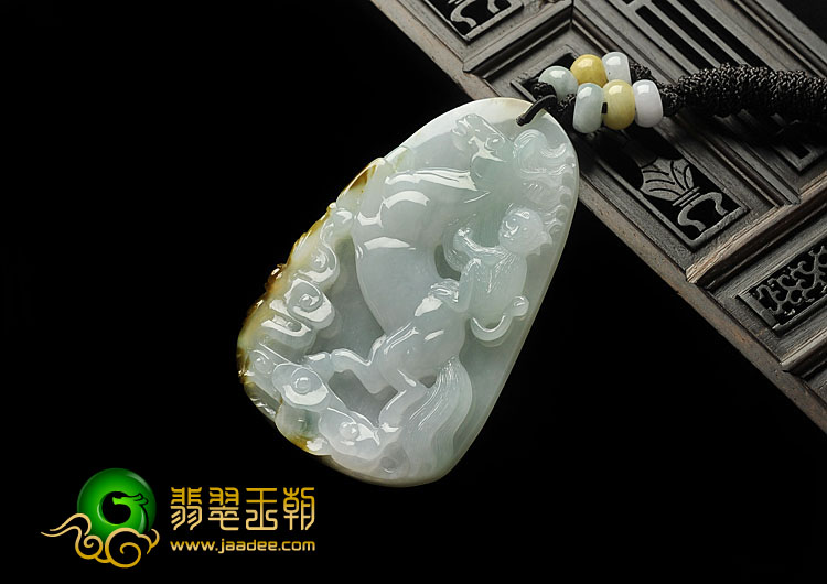 糯冰种褐黄翡略飘花缅甸翡翠A货马上封侯挂件