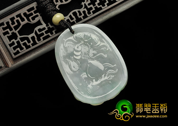 冰种晴水缅甸翡翠A货马牌挂件