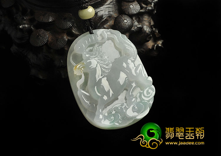 冰种晴水缅甸翡翠A货马牌挂件