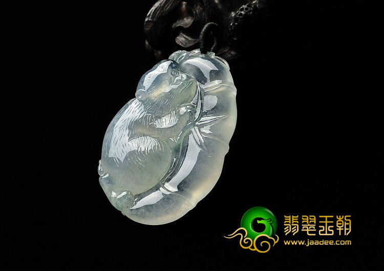 冰种淡晴水缅甸翡翠A货灵猴挂件
