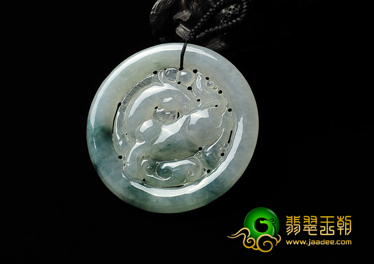 糯冰种飘花缅甸翡翠A货马牌挂件
