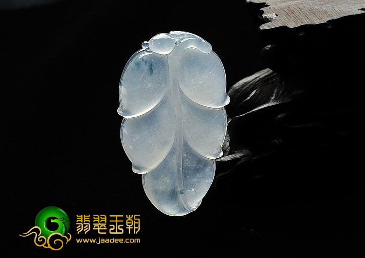 冰种略飘花缅甸翡翠A货叶子挂件