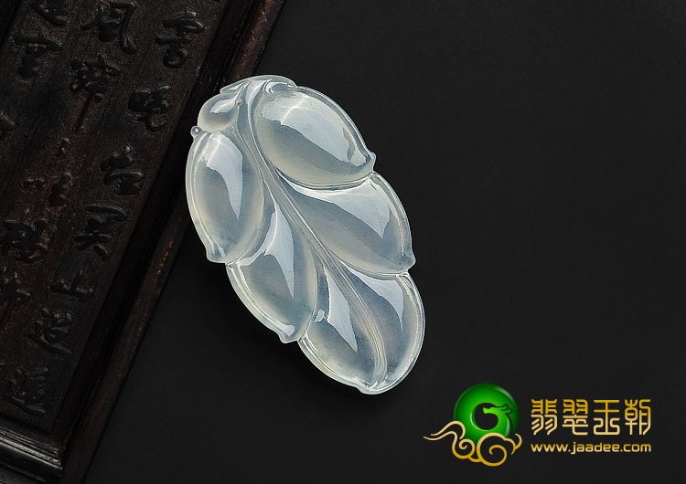 冰种略飘花缅甸翡翠A货叶子挂件