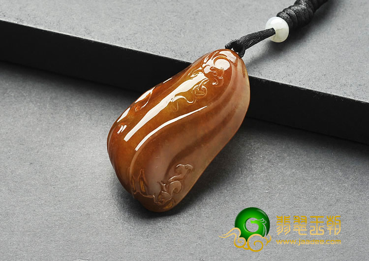 糯冰种褐黄翡缅甸翡翠A货龙牌挂件