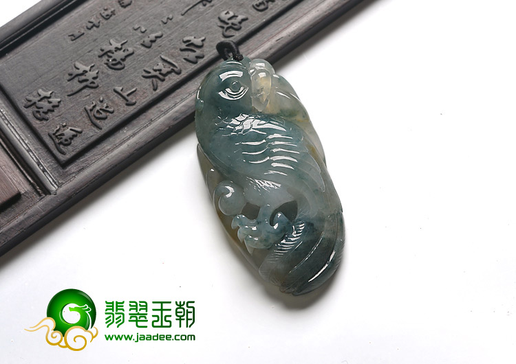 糯冰种飘花缅甸翡翠A货英明神武挂件