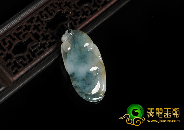 糯冰种飘花缅甸翡翠A货英明神武挂件