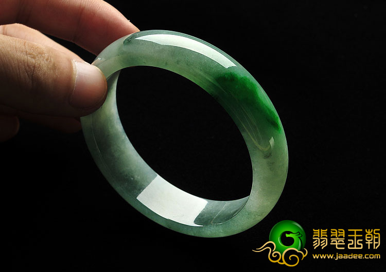 糯冰种飘翠缅甸翡翠A货手镯（58.4mm）