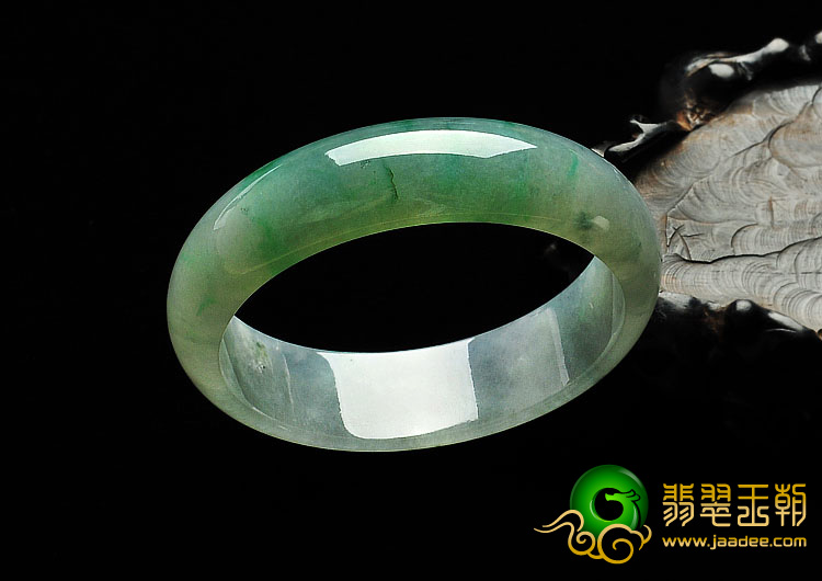 糯冰种飘花缅甸翡翠A货手镯（58.2mm）