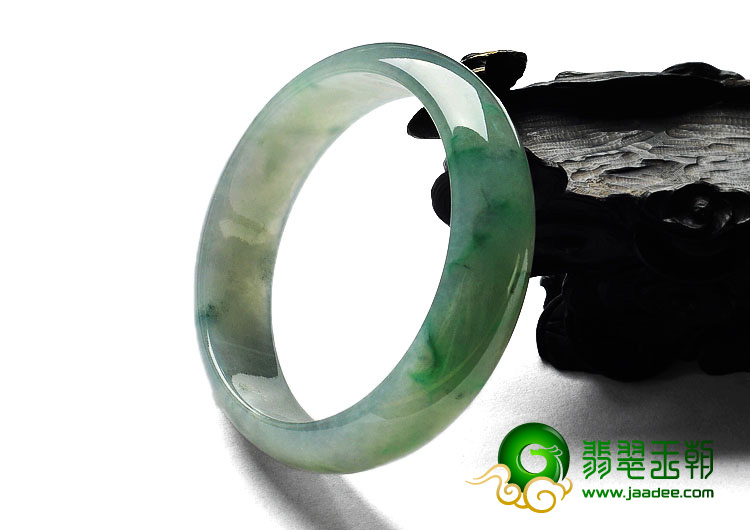 糯冰种飘花缅甸翡翠A货手镯（58.2mm）