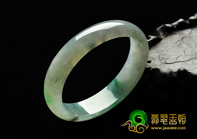 糯冰种飘花缅甸翡翠A货贵妃镯（59.7-52.2mm）
