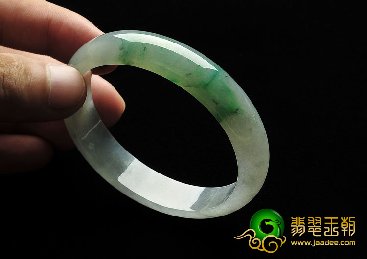 糯冰种飘花缅甸翡翠A货贵妃镯（59.7-52.2mm）