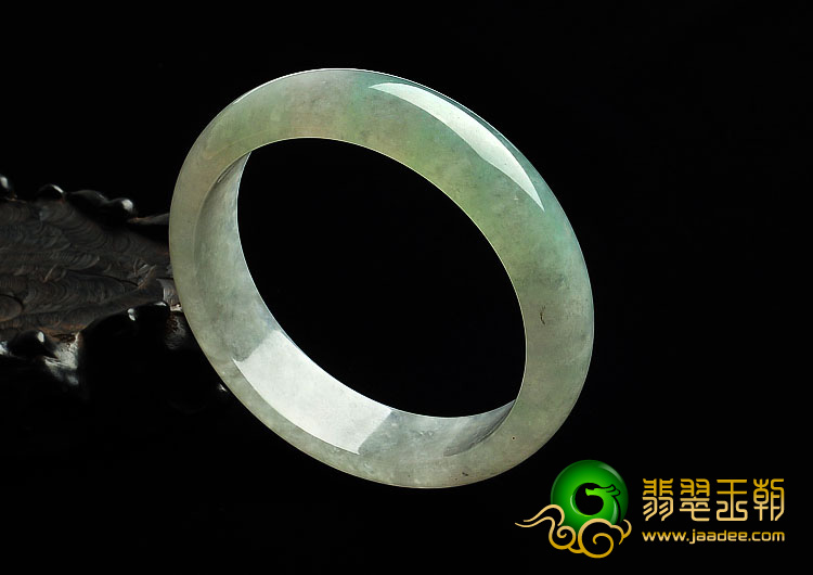 糯冰种淡晴水缅甸翡翠A货手镯（61.2mm）
