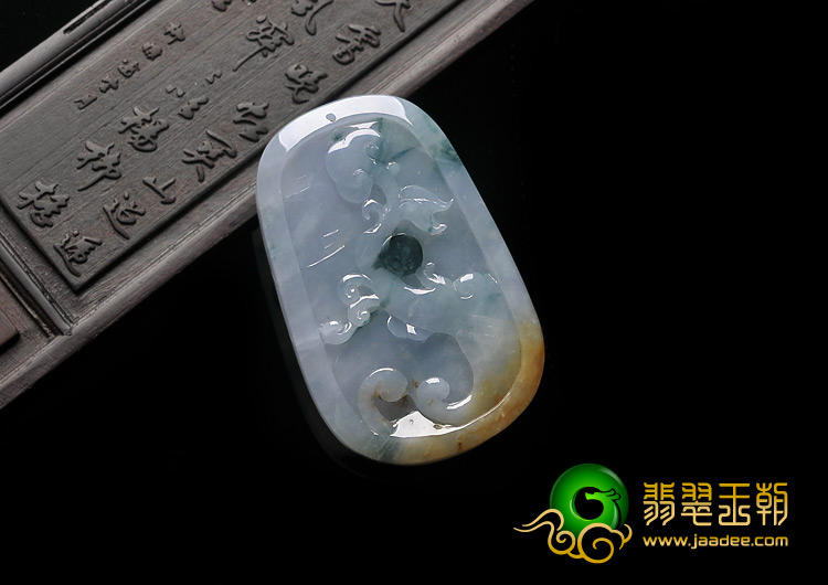 (超值推荐)糯冰种三彩缅甸翡翠A货今非昔比挂件
