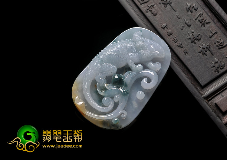 (超值推荐)糯冰种三彩缅甸翡翠A货今非昔比挂件