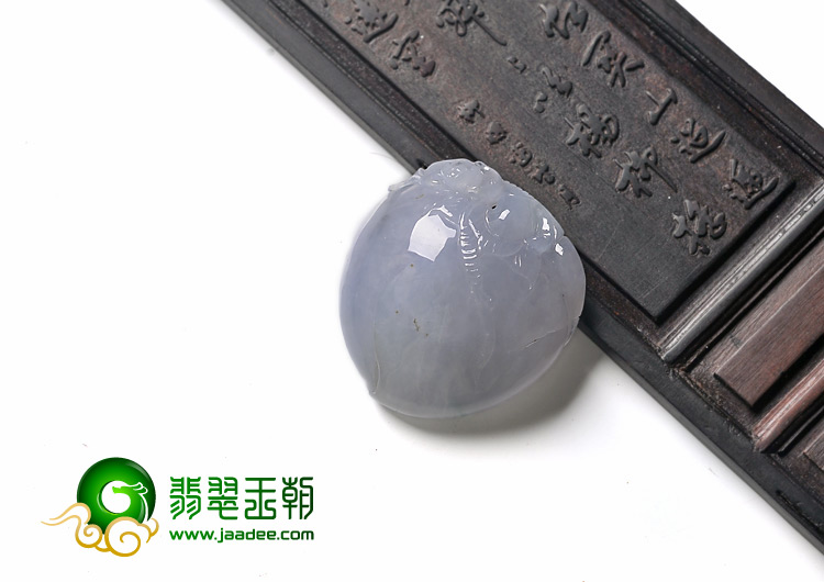 糯冰种紫罗兰略飘花缅甸翡翠A货寿桃挂件