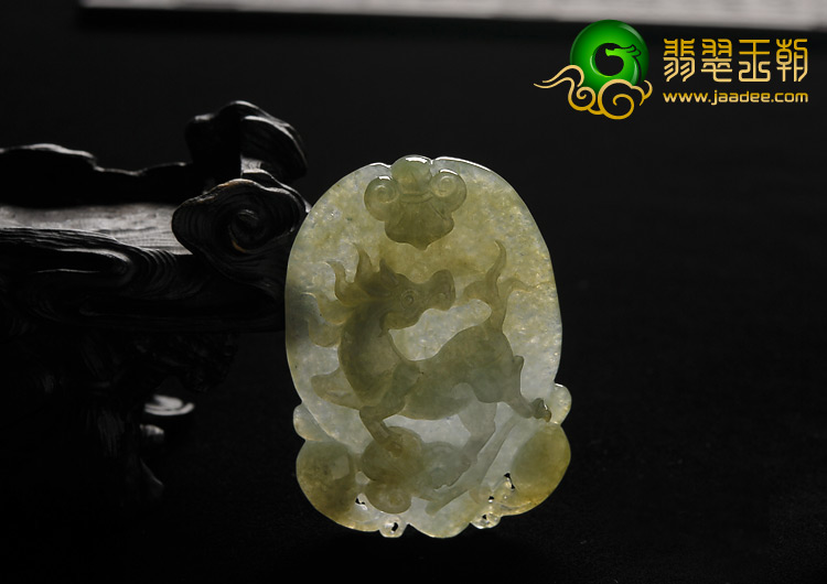 糯冰种淡黄翡缅甸翡翠A货马到成功挂件