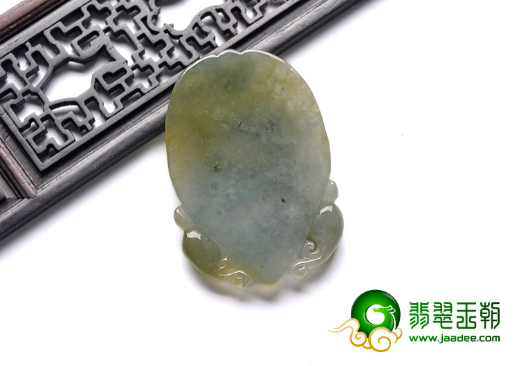 糯冰种淡黄翡缅甸翡翠A货马到成功挂件