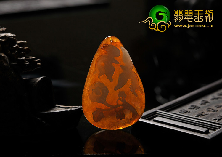 糯冰种褐红翡缅甸翡翠A货喜上眉梢挂件