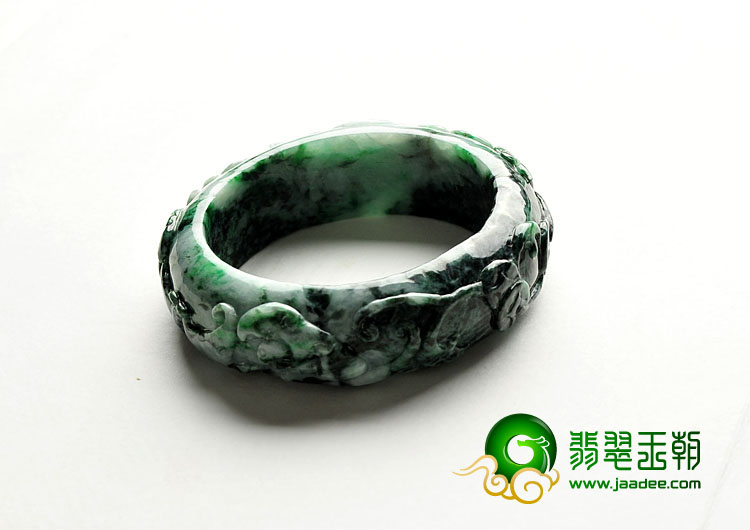 细糯种癣加绿缅甸翡翠A货雕花镯（55.6mm）