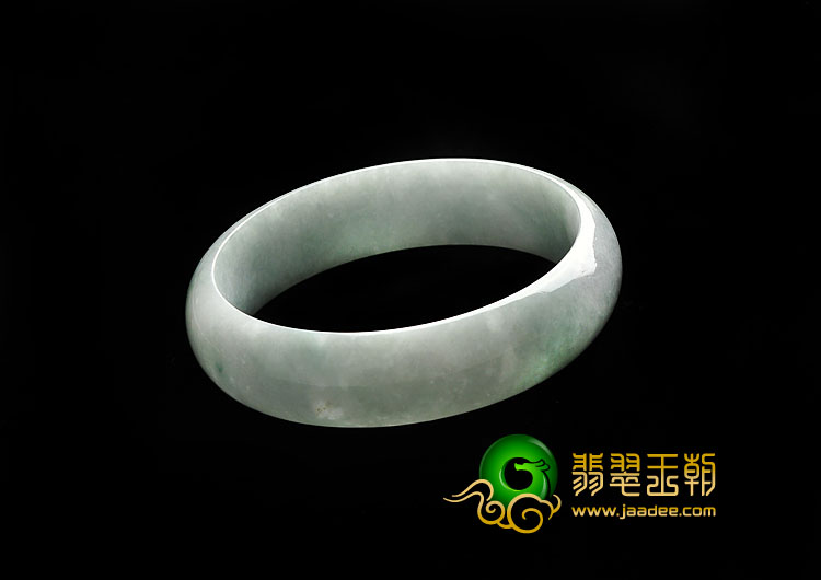 细糯种淡春色缅甸翡翠A货手镯（55.7mm）
