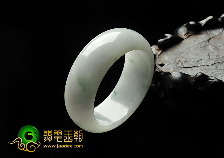 糯冰种淡春带彩缅甸翡翠A货手镯/童镯（39.4mm）