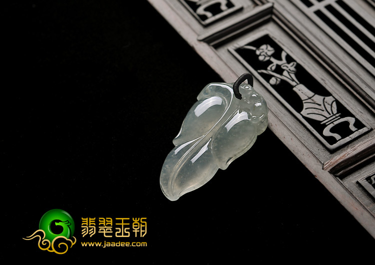 冰种淡晴水缅甸翡翠A货叶子挂件