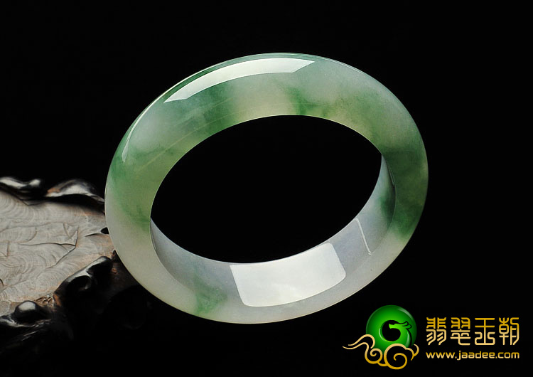糯冰种飘花缅甸翡翠A货手镯（57mm）